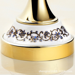 Anillo para Toallas de Cerámica Saint Ruijia, Chapado en Oro, Porcelana Azul y Blanca, Accesorio de Baño de Una Sola Capa - Product Image 2