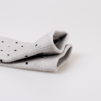 Vente en gros Robe à pois Chaussettes décontractées en coton à cinq doigts pour hommes, à 5 orteils