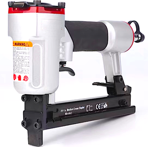 Engrapadora Neumática TY80620A Tarboya de Calibre 20 y Corona Mediana de 7/16 Pulgadas para Tapicería, Mallas, Manualidades, Aislamiento y Fieltro para Techos - Product Image 2