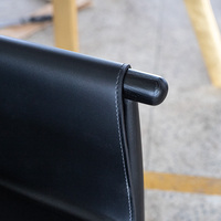 Fauteuil de salle à manger en cuir PU noir |   Chaise de restaurant commerciale en bois massif pour café et mobilier d'hôtel