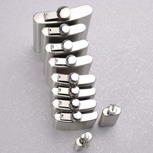 กระติกน้ำสุราแบบพกพาขนาด 2 4 6 8 ออนซ์ สำหรับผู้ชาย ใส่เหล้าวิสกี้ ไวน์  พร้อมกล่องใส่  ทำจากสแตนเลส เหมาะสำหรับพกพาและกิจกรรมกลางแจ้ง - Product Image 4