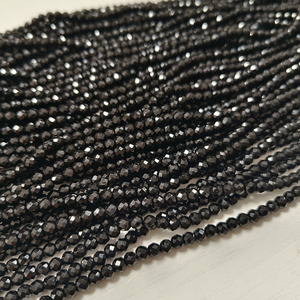 Cadena de Cuentas Sueltas de Ágata Ónix Negra Natural de 4 mm con Corte Facetado para Hacer Joyas, Pulseras y Collares Hechos a Mano - Product Image 6