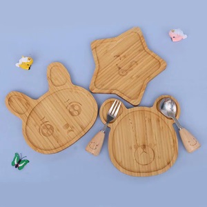 Assiettes en bois en forme d'animaux, design ours, écologiques, ensemble repas pour enfants, pour le petit-déjeuner et le déjeuner - Product Image 1