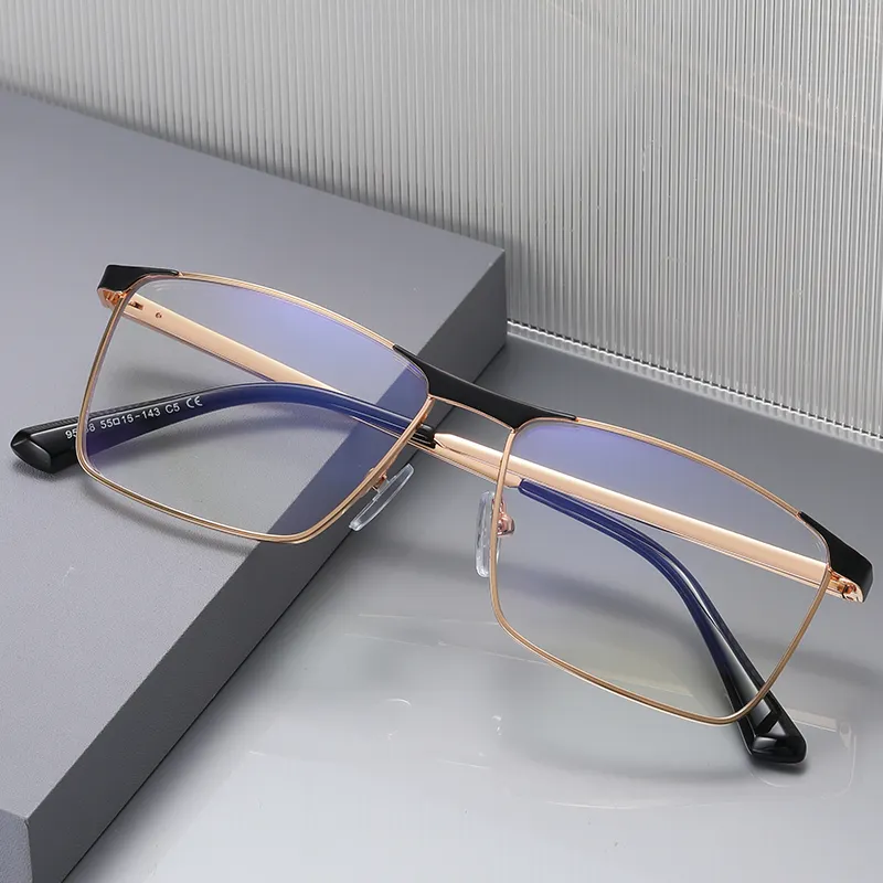 Neues Design randloser Brillenrahmen hochwertige Männer-Myopie-Optische Brille Ultraleichtes Titan-Brillenrahmen