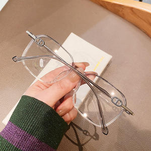 Monture de lunettes anti-lumière bleue D Brand TR90 pour femme, légère, avec verres PC, design quadrilatère, pour utilisation mobile - Product Image 1