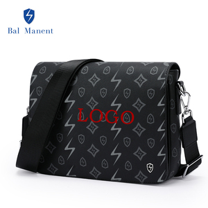 Sacs Bandoulière pour Hommes en Cuir de Qualité Façon Mode, Sacs Messager Personnalisés, Sacs à Bandoulière Transversale Personnalisables avec Logo - Product Image 1