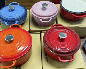 Manufacture 22CM 30CM Kitchen Casserole Enameled Cast Iron Pots Pans Casserole Dutch Oven Set <strong>Cookware</strong> for Modern Kitchens - Product Image 1