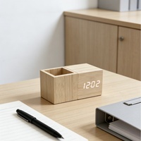 Horloge de table numérique LED lumineuse et silencieuse pour étudiants, avec calendrier créatif en MDF+PVC, porte-stylo intégré, fonction alarme et effet phosphorescent