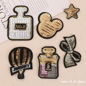 Atacado Custom Lantejoula Iron On Appliqued Patches Flor Arco Coração Esporte Moda Lantejoula Patches Para Jaquetas Vestuário T-Shirt - Product Image 4