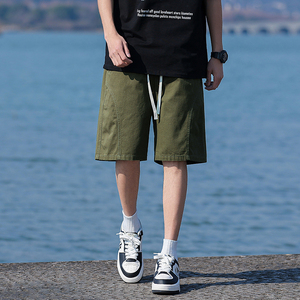 Shorts décontractés en soie glacée avec logo personnalisé pour hommes, shorts de basketball fins d'été, amples, à séchage rapide, confortables et tendance pour garçons - Product Image 2