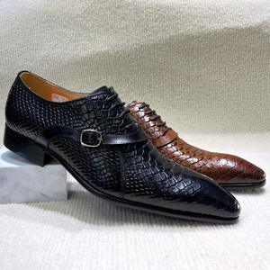 Chaussures de mariage élégantes pour hommes en cuir véritable, sur mesure, de haute qualité, à bout pointu, fabriquées à la main, rehaussantes - Product Image 1