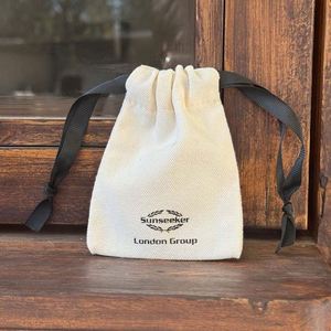 Sac en toile de coton recyclable de style simple avec cordon de serrage, sac à poussière en mousseline avec fermeture à cordon - Product Image 4