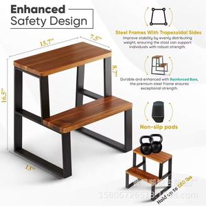 Tabouret d'escalade en bois avec structure métallique pour enfants et adultes, durable, multi-usages, design industriel - Product Image 2