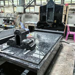 Надгробный памятник Samistone в австралийском стиле из черного гранита: портретный, с вертикальным основанием, полированный, современный дизайн, для кладбища - Product Image 2