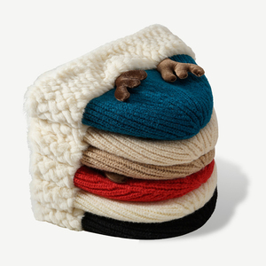 可愛いトナカイアントラーニットハット冬用クロシェットニットキャップビーチ用またはビジネスクリスマスアントラーハット - Product Image 1