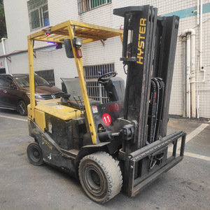 Montacargas Eléctrico Hyster de 2.5 Toneladas, Contrapesado, Centro de Carga de 500 mm, Neumáticos Sólidos, Operación con Asiento - Product Image 3