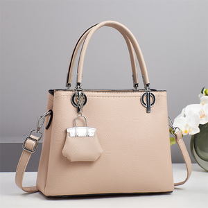 Nouveaux Sacs à Main Élégants pour Femmes, Couleur Unie, pour le Quotidien, Hiver 2026, avec Pendentif, Sacs Fourre-Tout et Bandoulière pour Femmes - Product Image 5