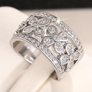Anello a forma di fiore, design creativo, anello da dito per donna, da indossare ogni giorno - Product Image 1