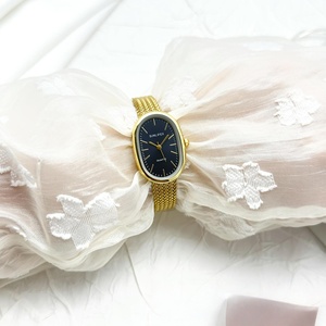 <span class=keywords><strong>Orologio</strong></span> da <span class=keywords><strong>donna</strong></span> con <span class=keywords><strong>cinturino</strong></span> in <span class=keywords><strong>acciaio</strong></span> inossidabile oro stile Vintage <span class=keywords><strong>orologio</strong></span> al quarzo ovale di fascia alta da regalo per orologi da <span class=keywords><strong>donna</strong></span> per ragazze - Product Image 3