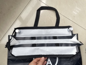 กระเป๋าช้อปปิ้งแบบมีซิป ขนาดกลาง หูหิ้วทำจากสายใย PP - Product Image 4