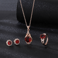 Ensemble de bijoux pour femmes plaqué argent haut de gamme avec pierres en zircon, design goutte d'eau, comprenant collier, boucles d'oreilles et bague