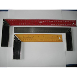 Règle d'angle à 90 degrés en acier inoxydable Stanley Carpenter Square 45-600 pour la mesure du travail du bois - Product Image 3
