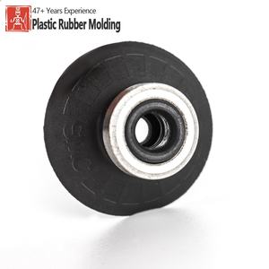 Ventouse en caoutchouc silicone blanc durable et personnalisée, petite ventouse à vide pour bras robotiques et équipements de manutention industrielle - Product Image 4