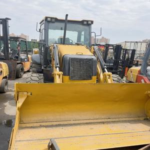 Chargeuse-pelleteuse d'occasion Cat 420F, moteur diesel d'origine, transmission intégrale 4x4, années de fabrication 2018, 2020, 2022 - Product Image 4