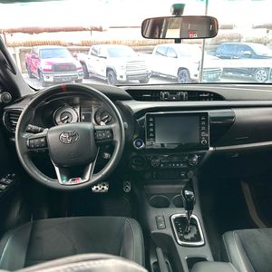 Toyota Hilux 2.8T <span class=keywords><strong>Diésel</strong></span> 2022, Camioneta Automática con Volante a la Izquierda, Vehículo Usado para Exportación - Product Image 2