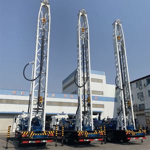 Foreuse de puits d'eau montée sur camion diesel Sc800, profondeur 800m, 28 tonnes, 176 kW, entraînement par le haut, rotation hydraulique pour la construction - Product Image 6