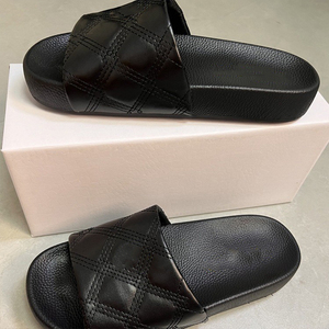 <span class=keywords><strong>Chaussures</strong></span> pour femmes à rayures colorées tendance, Nouveauté de luxe, Chaussons plats épais et Sandales à bride unique de haute qualité, Essentiels pour la maison, En promotion - Product Image 4