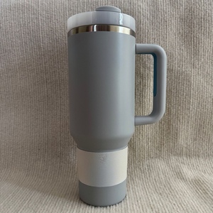 1180ml 40oz 2024 <span class=keywords><strong>gobelet</strong></span> isolé sous vide à double paroi <span class=keywords><strong>avec</strong></span> poignée <span class=keywords><strong>gobelet</strong></span> voiture tasse de sport en plein air - Product Image 5