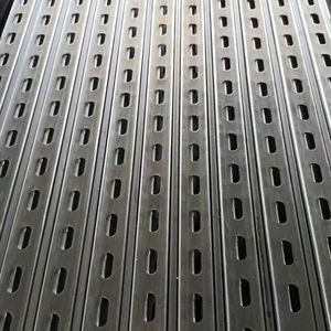 Profilé en acier perforé en forme de U, en acier au carbone/SS304/SS316, norme ASTM, sur mesure, en gros, pour la construction - Product Image 5