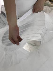 Offre Spéciale de qualité supérieure <span class=keywords><strong>sous</strong></span>-vêtement jupon gonflé 7 cerceaux jupon pour <span class=keywords><strong>robe</strong></span> de bal <span class=keywords><strong>robe</strong></span> de mariée <span class=keywords><strong>robe</strong></span> de mariée MP779 - Product Image 4