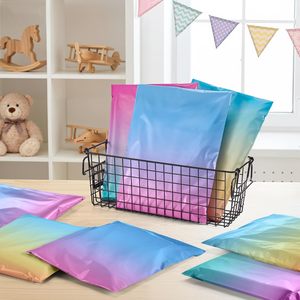 Enveloppes en polyéthylène légères et économiques pour l'expédition de vêtements et de produits souples - Product Image 4