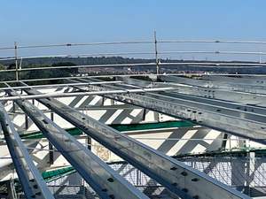 Máquina Perfiladora de Rollos Automática con Control PLC para Perfiles C Z de 4 mm de Espesor, con Motor y Certificación CE - Product Image 3