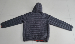 Veste d'hiver ultra-fine pliable pour <span class=keywords><strong>femme</strong></span> avec <span class=keywords><strong>capuche</strong></span> et pochette - Product Image 3