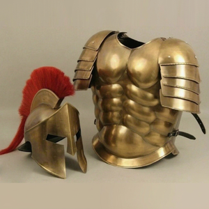 Ensemble d'armure musculaire romaine en laiton plaqué or, style grec, avec casque, pour costumes de cosplay médiévaux et Spartan - Product Image 1