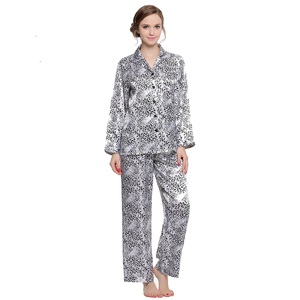 20236 Custom Lady Satin <strong>Pyjamas</strong> Women's Long-Sleeve Summer Loungewear Sets Simple Style <strong>Thermal</strong> Satin Pajamas for Spring Season - Product Image 3