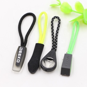 Nhà Máy Trực Tiếp Cung Cấp Trang Trí Nhựa Dây Kéo Kéo PVC Dây Kéo Thanh Trượt Và Puller Bền Thanh Lịch Nhựa Dây Kéo Thanh Trượt/Puller - Product Image 3