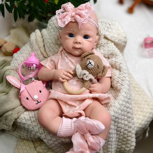 ตุ๊กตาซิลิโคนเสมือนจริงขนาด 20 นิ้ว รุ่นเบตตี้ พร้อมจุกนมหลอก ตุ๊กตาเด็กผู้หญิงแรกเกิด ตาโต สวยงาม ของขวัญคริสต์มาส - Product Image 3