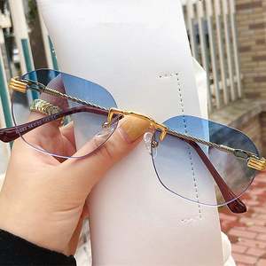 Lunettes de soleil polygonales sans monture, logo personnalisé, mode homme femme, métal, steampunk, verres dégradés, UV400 - Product Image 1