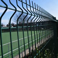 Panneau de clôture 3D en maille courbée résistant à la rouille, longue durée de vie, installation facile, pour extérieur, campus scolaire, hôpital, gare routière