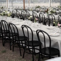 Chaise Thonet en résine PP noire et blanche empilable de haute qualité pour événements et mariages, capacité 300 kg (660 lb), vente en gros