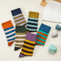 Chaussettes de sport décontractées à motif léopard rayé en nylon/coton, fabriquées sur mesure OEM pour jeunes et adultes