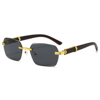 Lunettes de soleil rectangulaires sans monture pour femmes et hommes, style Y2K, branches effet bois, verres dégradés dorés, protection UV400, forme carrée étroite, rétro vintage streetwear
