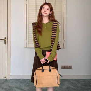 Pull vert de niche à manches longues pour femme, nouvelle collection automne-hiver, style décontracté haut de gamme - Product Image 2