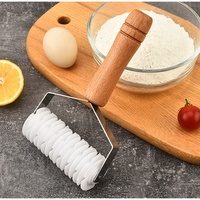 Couteau à pizza pliable en métal avec manche en bois, outil de découpe et de traçage de pâte, diviseur de pâte, coupe-pâte multi-usage