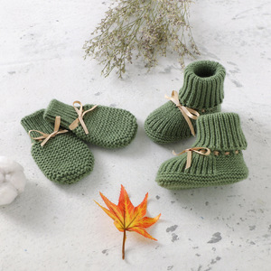 Accesorios cálidos de invierno para bebés, conjunto al por mayor, guantes y zapatos de lana de punto personalizables para 2 fotos/conjunto directo de fábrica - Product Image 3