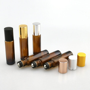 Flacons roll-on à faible MOQ, 10 ml, en verre noir, ambré, bleu ou transparent, avec bille roulante en acier inoxydable et couvercle en plastique - Product Image 4